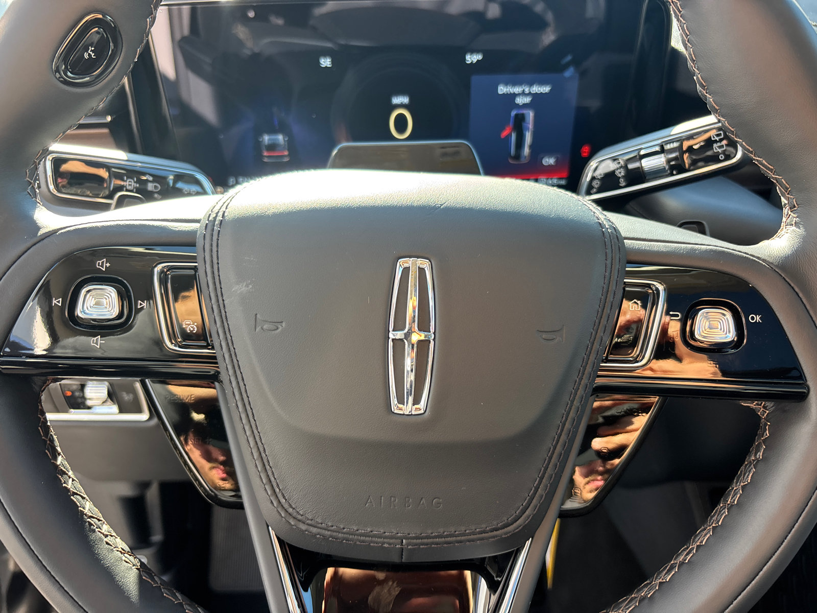 New 2027 Lincoln Aviator Reserve AWD/4WD image 15