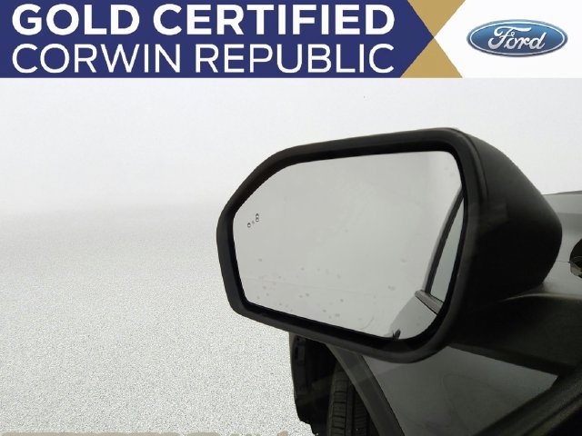 Used 2025 Ford Explorer Active w/ Active Comfort Package AWD/4WD image 13