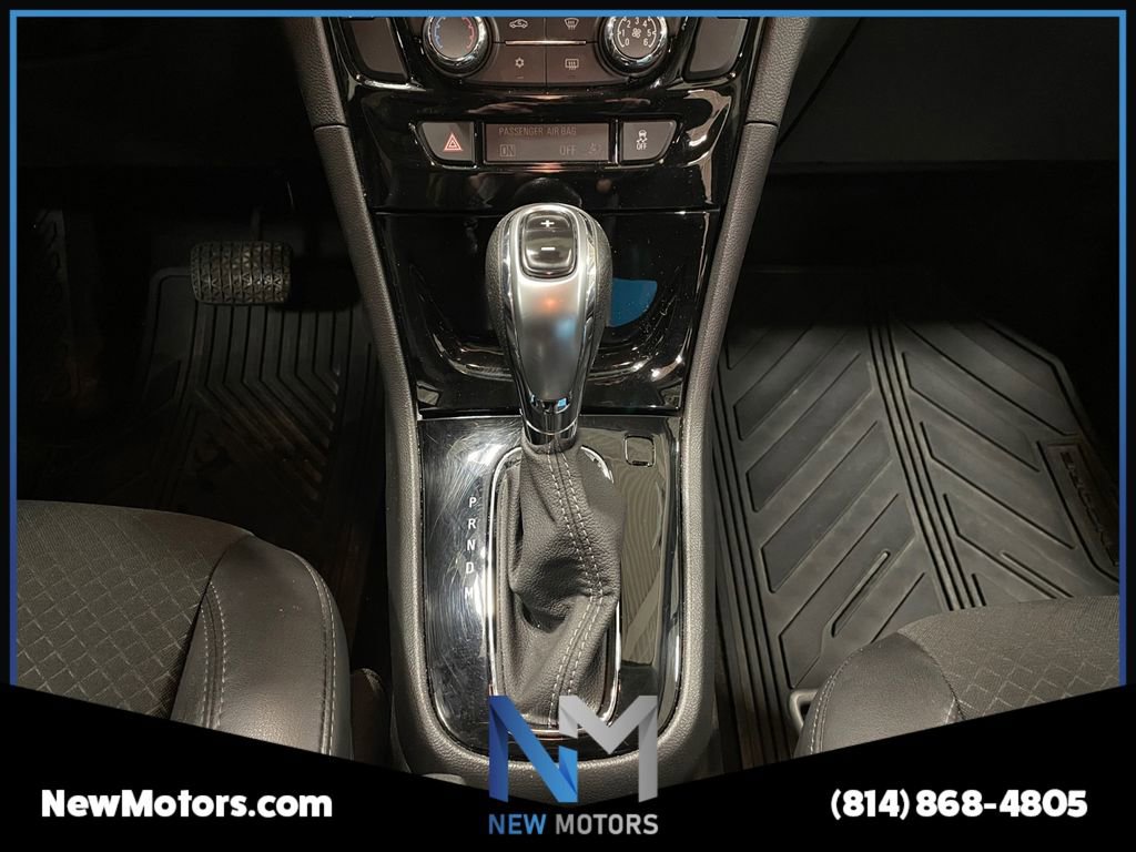 Used 2022 Buick Encore Preferred w/ Safety Package image 11