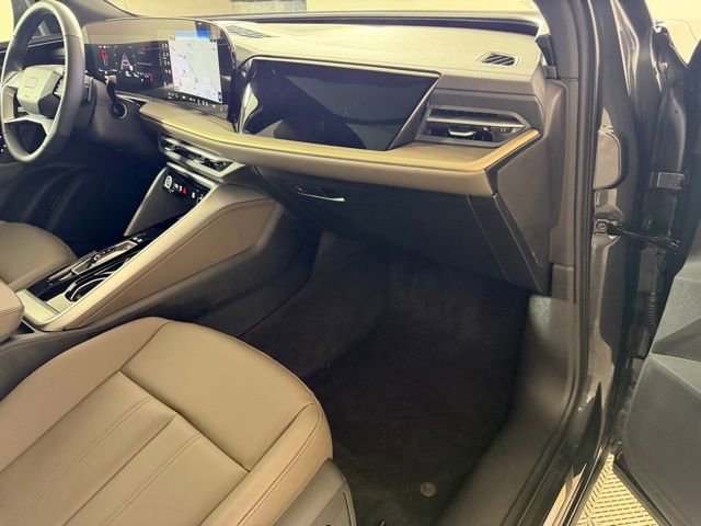 Used 2025 Audi Q5 Premium Plus w/ Premium Plus AWD/4WD image 22