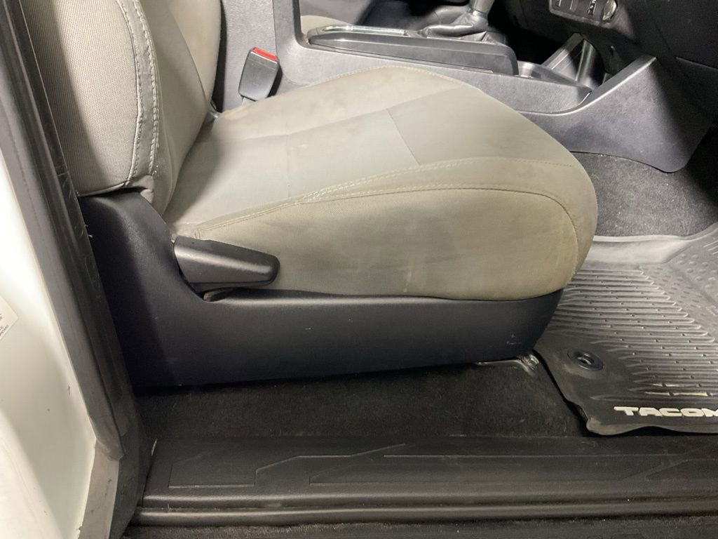 Used 2019 Toyota Tacoma SR image 34