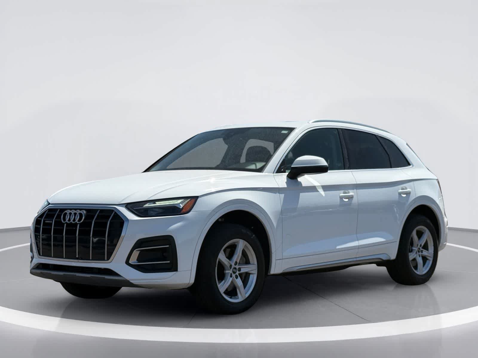 Used 2021 Audi Q5 2.0T Premium w/ Convenience Package AWD/4WD image 2