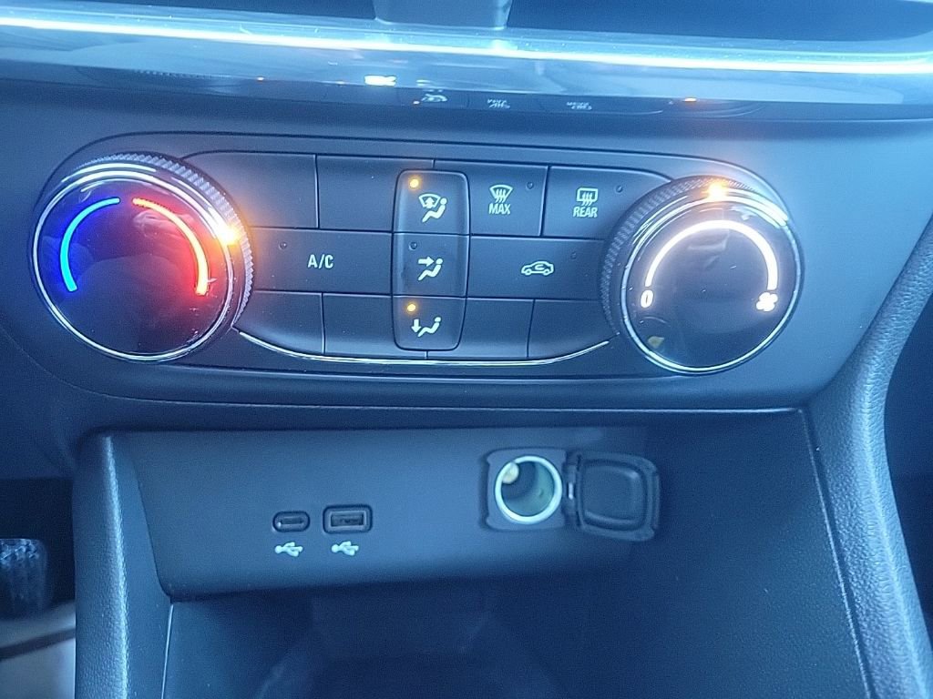 Certified 2024 Buick Encore GX Preferred image 16