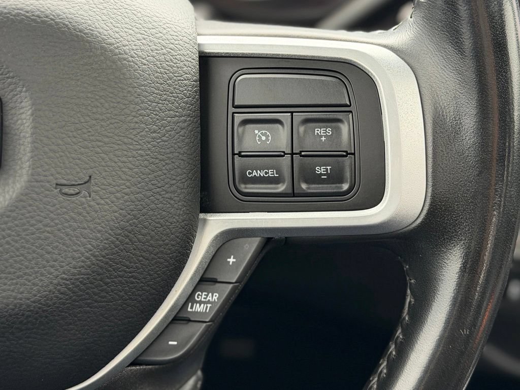 Used 2022 RAM 2500 Big Horn w/ Level C Equiment Group AWD/4WD image 9