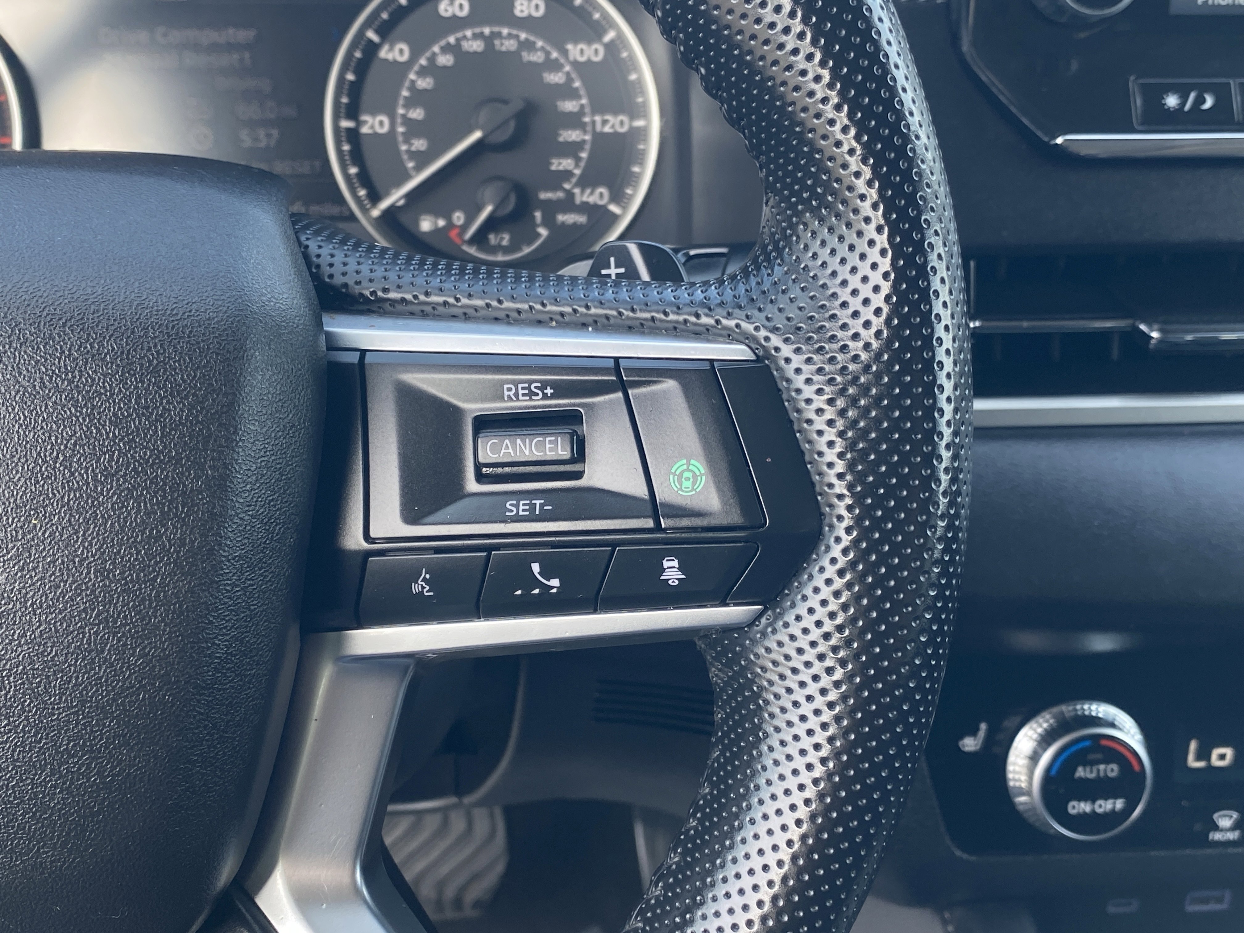 Used 2024 Mitsubishi Outlander SE image 29