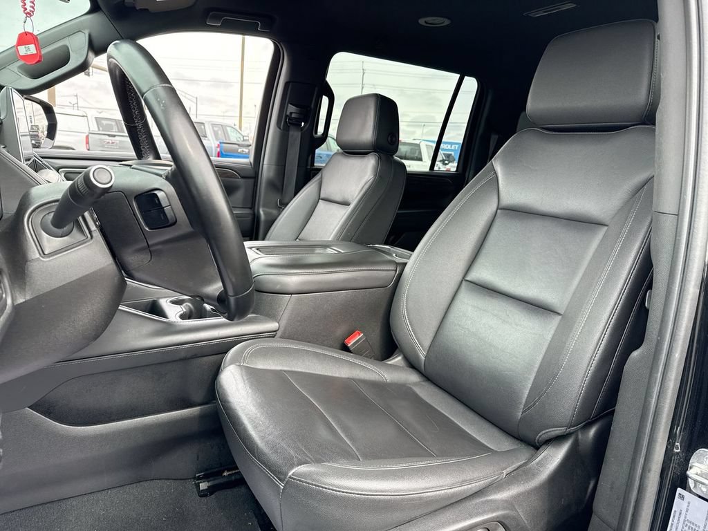Used 2023 Chevrolet Suburban LT RWD image 11