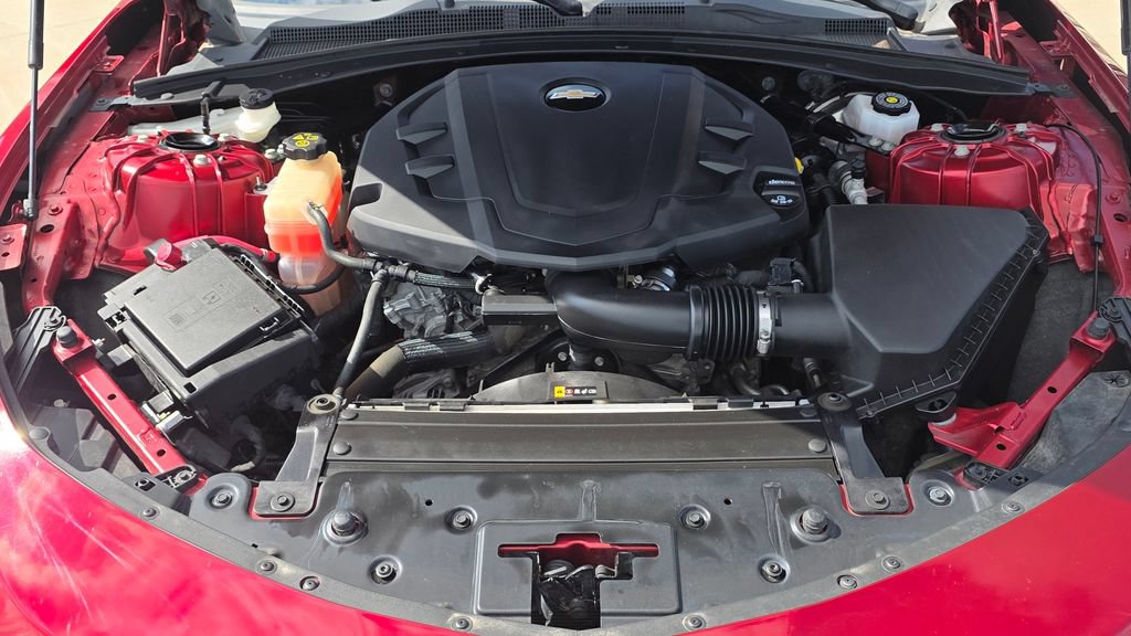 Used 2023 Chevrolet Camaro LT RWD image 11