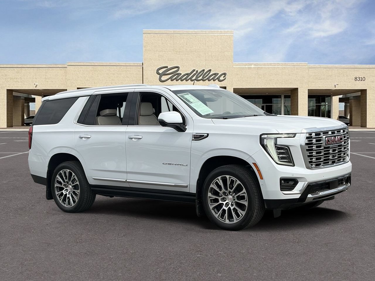 Used 2026 GMC Yukon Denali w/ Denali Reserve Package AWD/4WD image 3