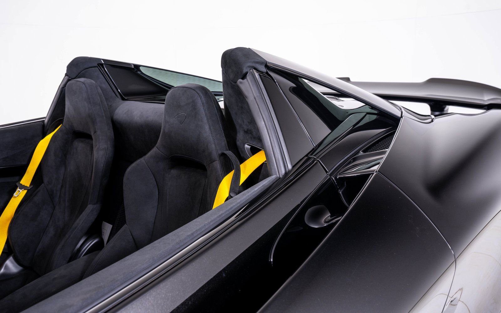 Used 2025 McLaren 750S Spider RWD image 15