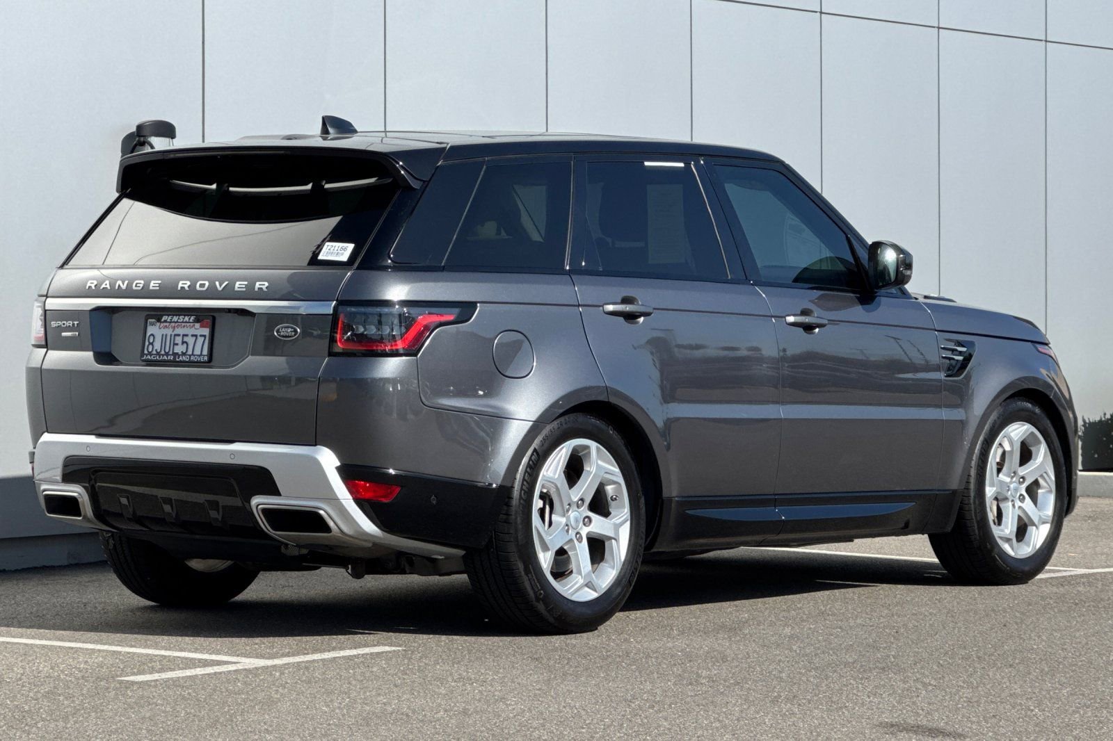 Used 2019 Land Rover Range Rover Sport HSE AWD/4WD image 5