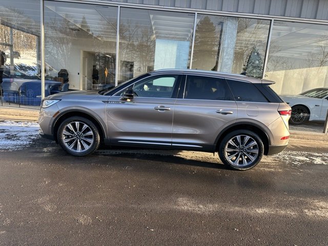 Used 2020 Lincoln Corsair Reserve w/ Equipment Group 202A image 2