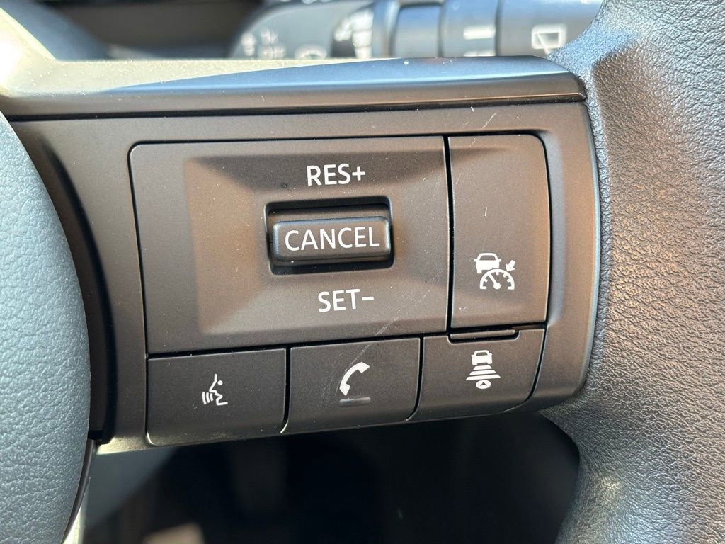 Used 2025 Nissan Kicks S image 18