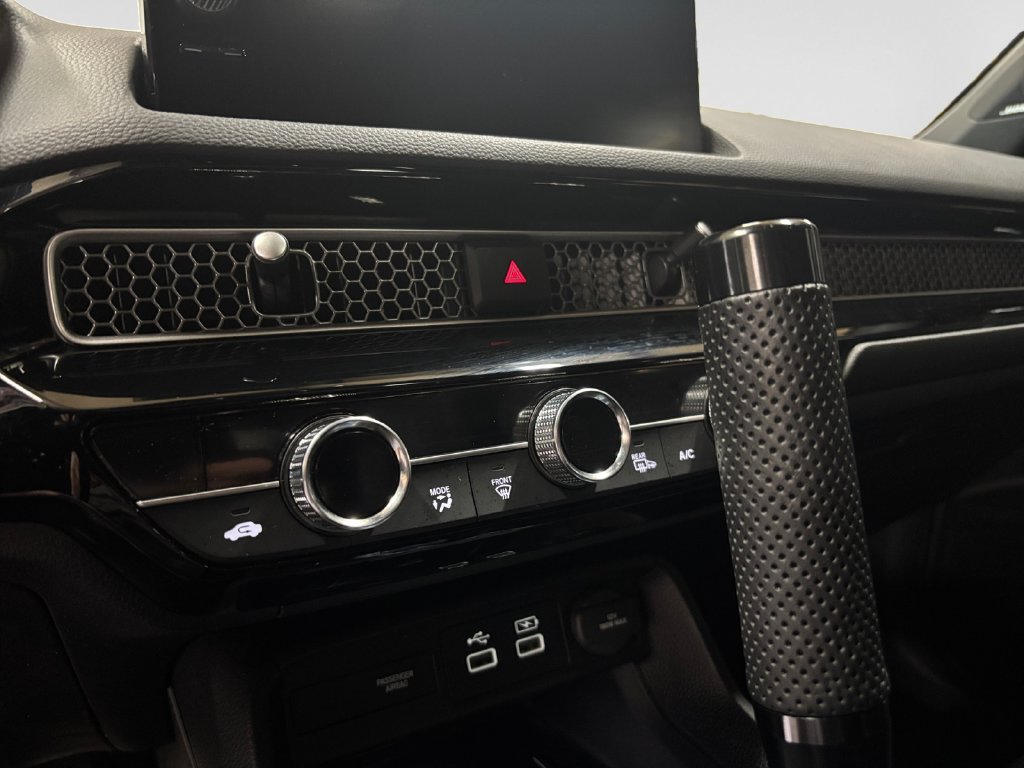 Used 2024 Honda Civic Sport Touring image 32