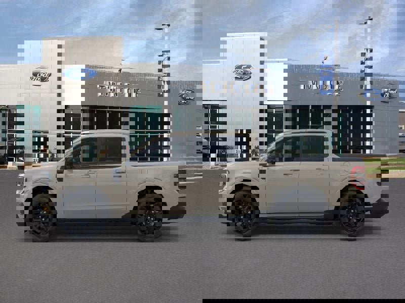 New 2025 Ford Maverick Lariat w/ Black Appearance Package image 3