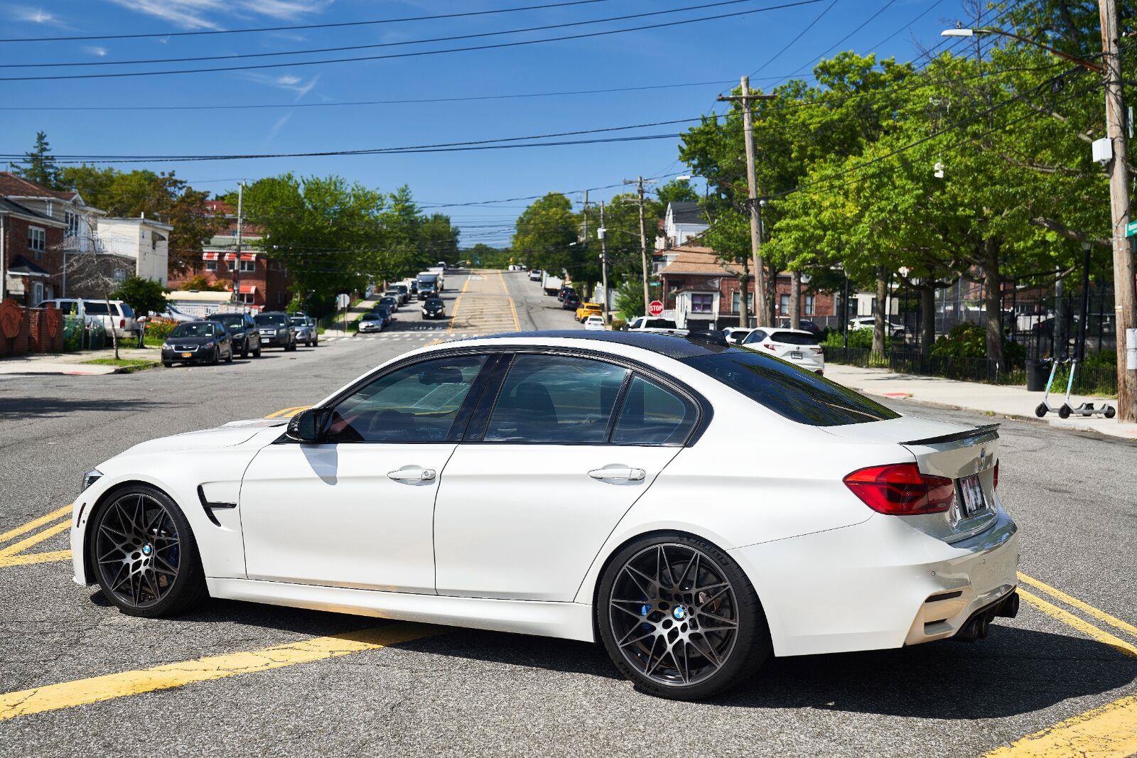 Used 2018 BMW M3 RWD image 40