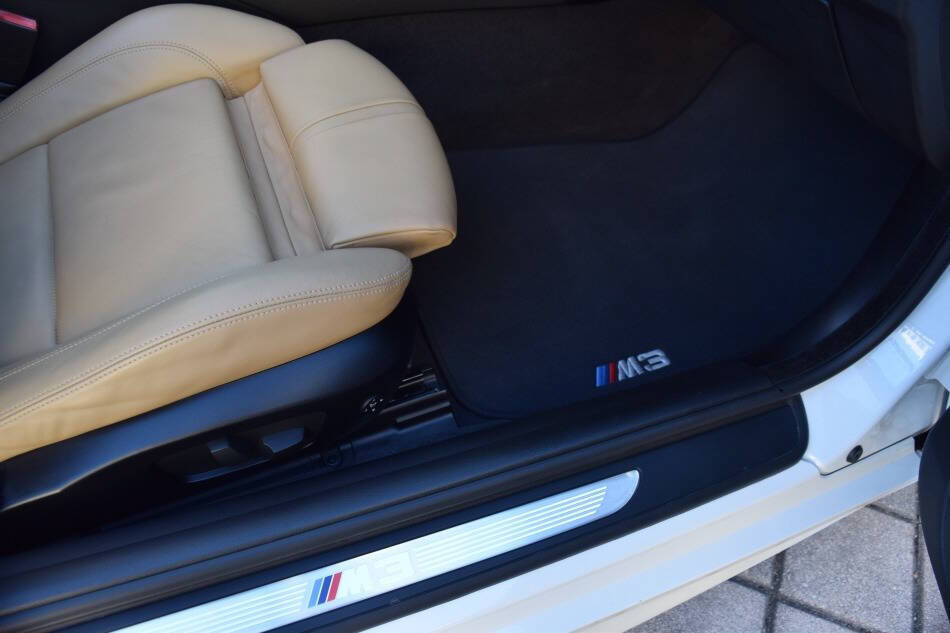 Used 2011 BMW M3 Convertible RWD image 58