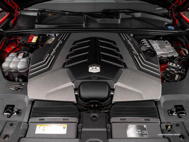Used 2023 Lamborghini Urus Performante AWD/4WD image 8