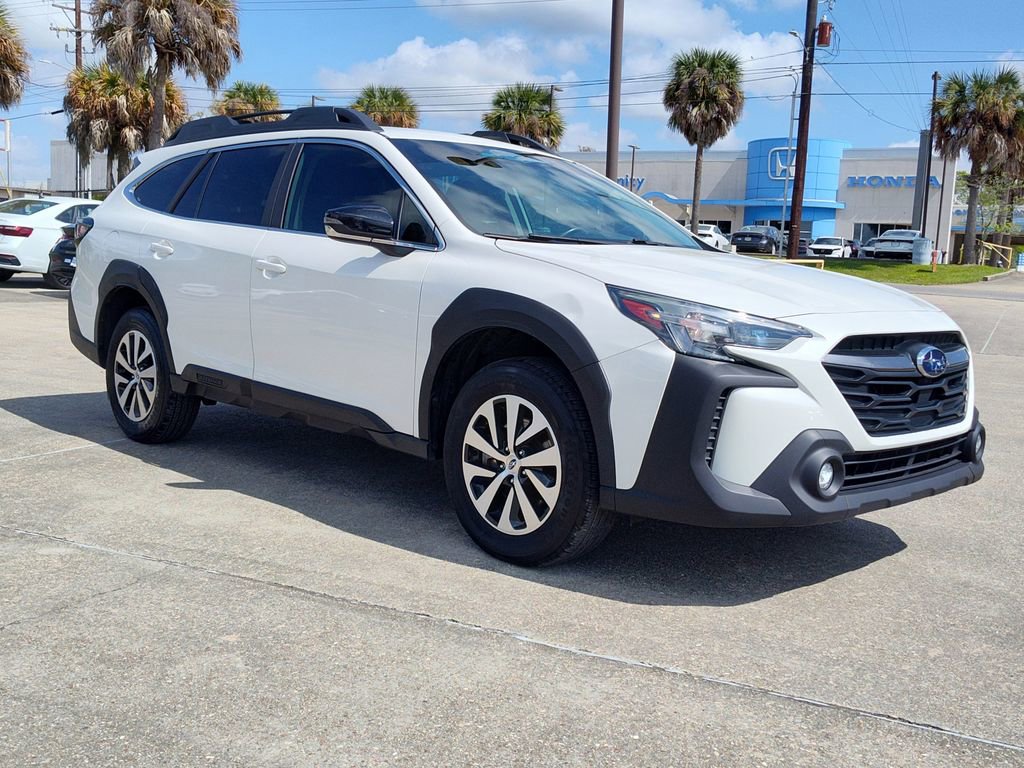 Used 2023 Subaru Outback Premium image 14