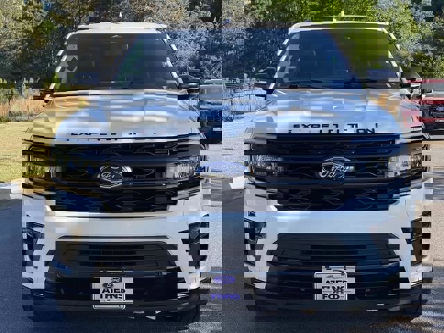Used 2024 Ford Expedition Limited image 12