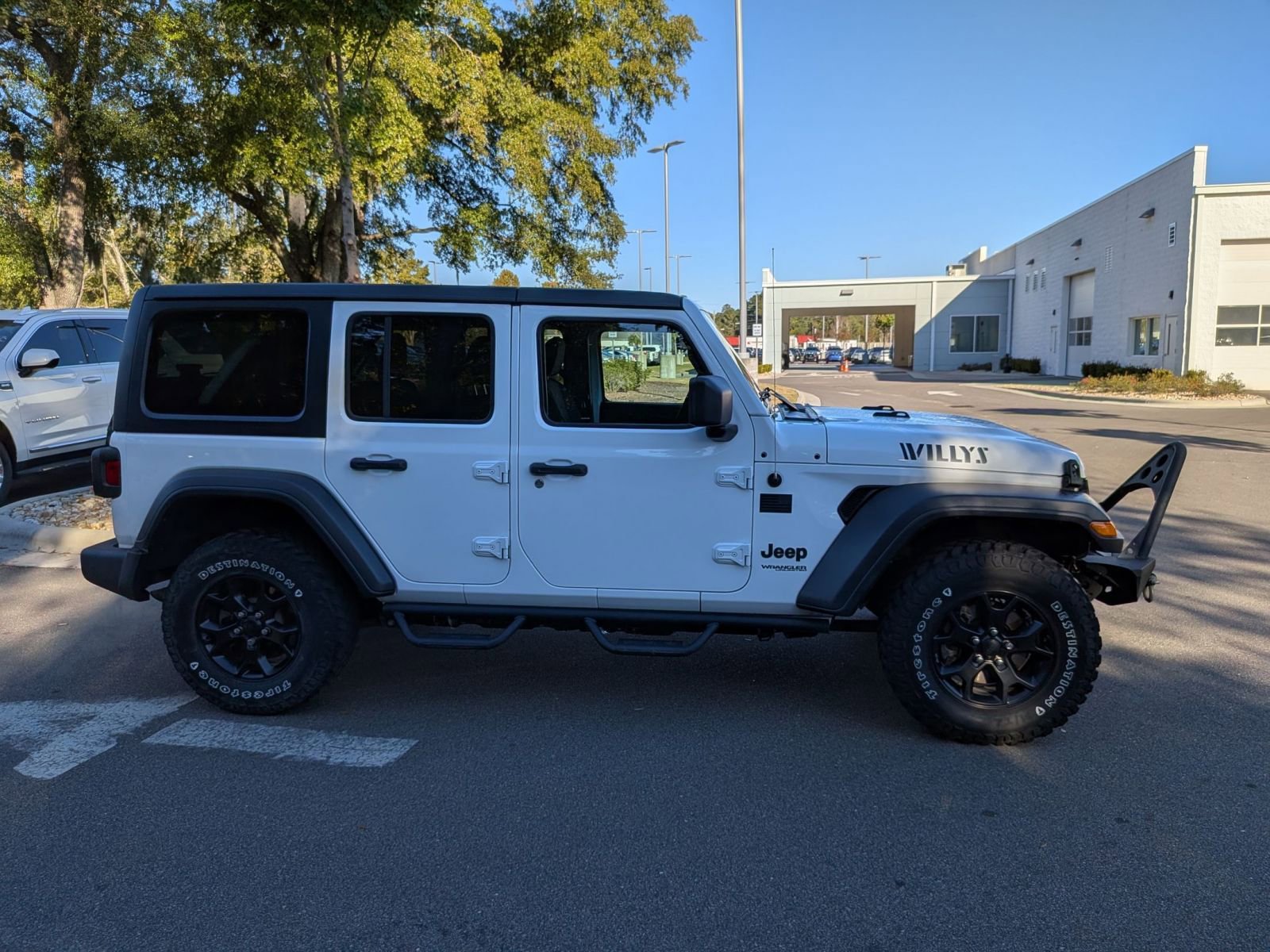 Used 2021 Jeep Wrangler Unlimited Sport AWD/4WD image 2