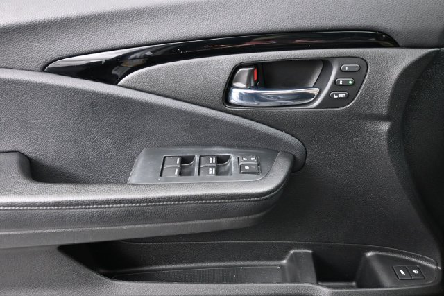 Used 2021 Honda Pilot Touring image 28