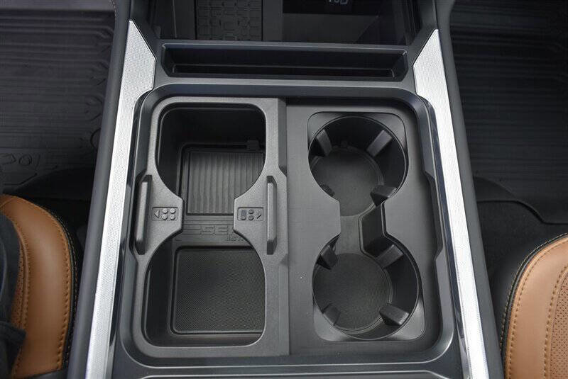 Used 2024 Ford F350 Platinum image 21