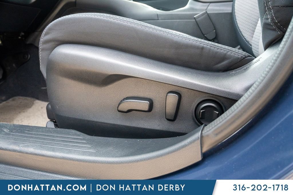Used 2025 Subaru Outback Premium AWD/4WD image 16