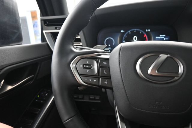 Used 2026 Lexus GX 550 w/ Accessory Package (CT) AWD/4WD image 16