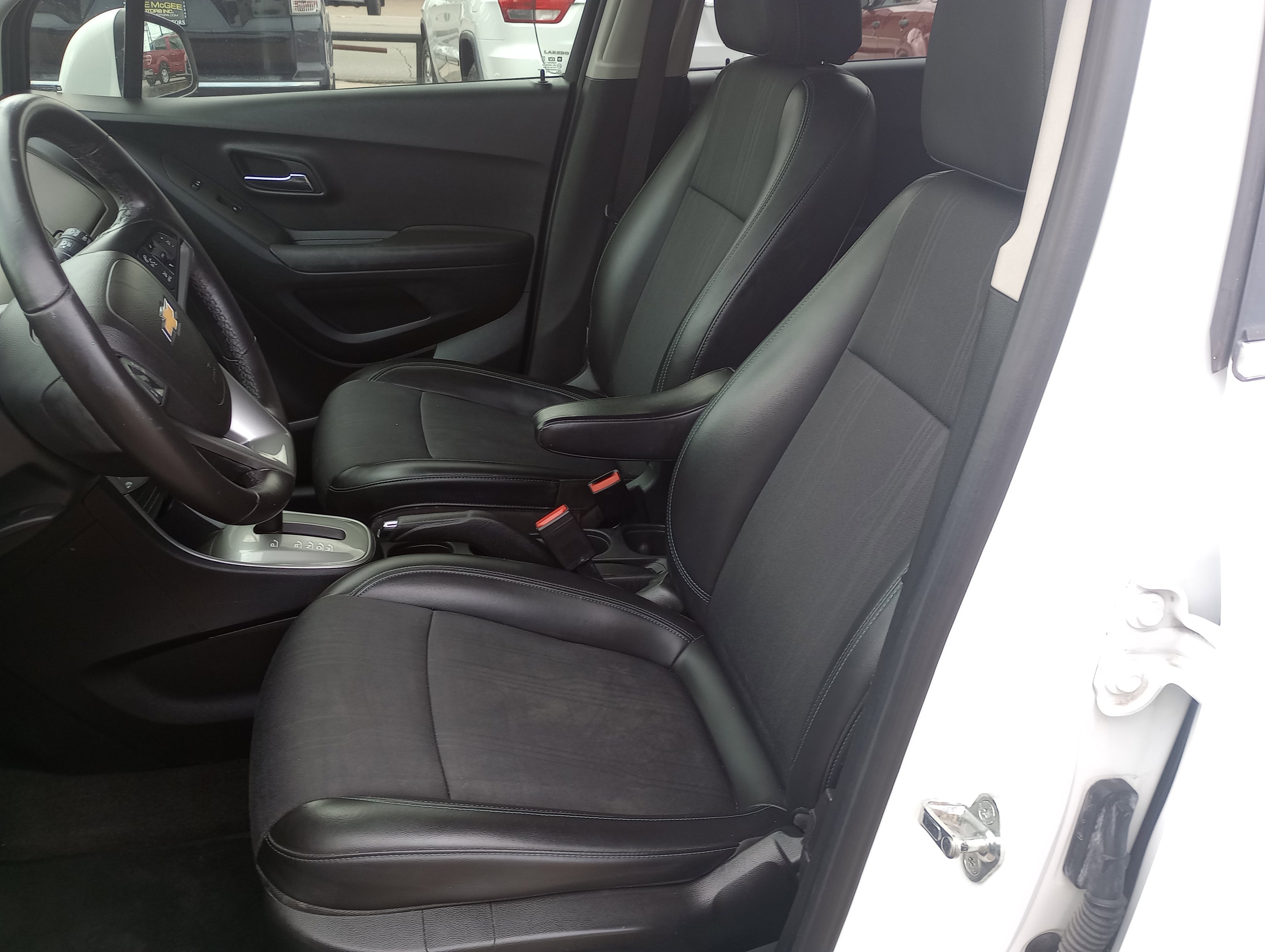 Used 2016 Chevrolet Trax LT w/ LT Convenience Package FWD image 10