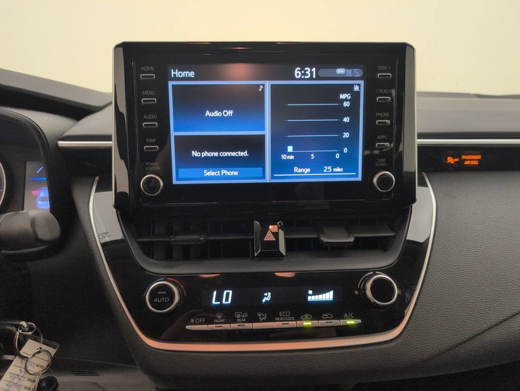 Used 2020 Toyota Corolla LE FWD image 26