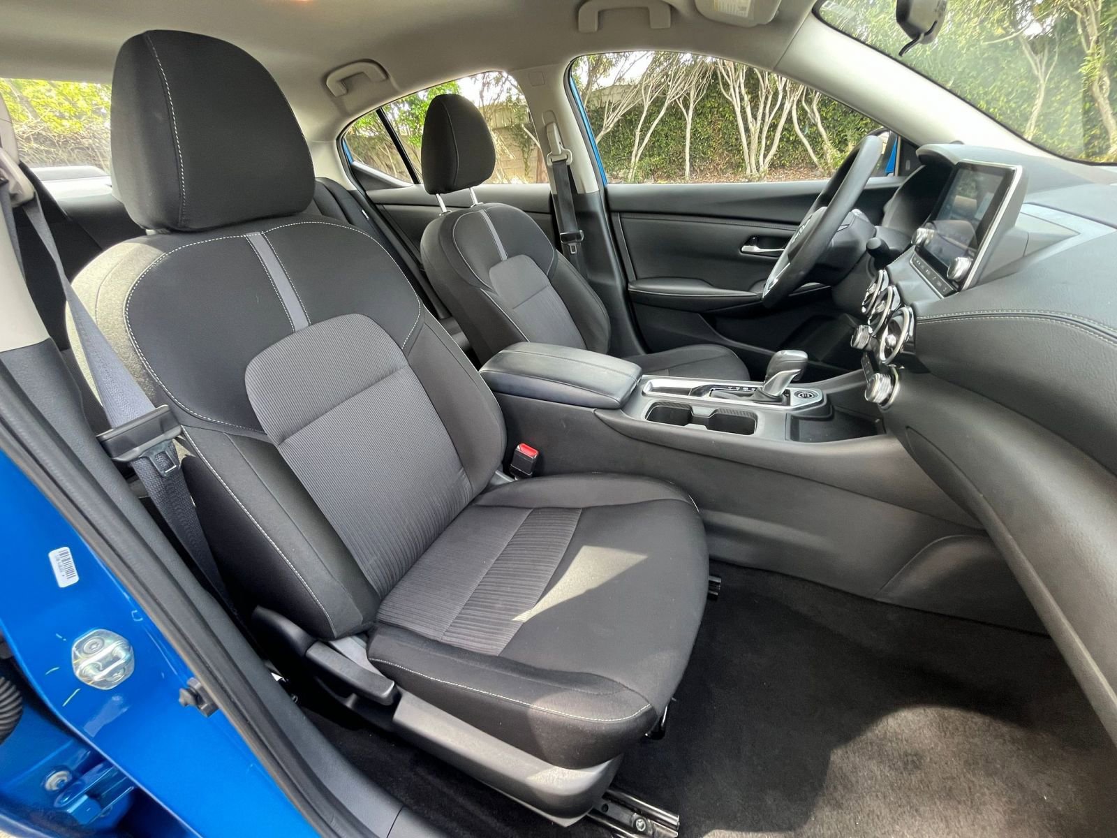 Used 2025 Nissan Sentra SV FWD image 34