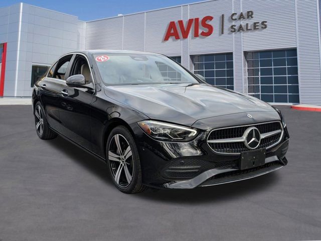 Used 2025 Mercedes-Benz C 300 4MATIC Sedan image 3