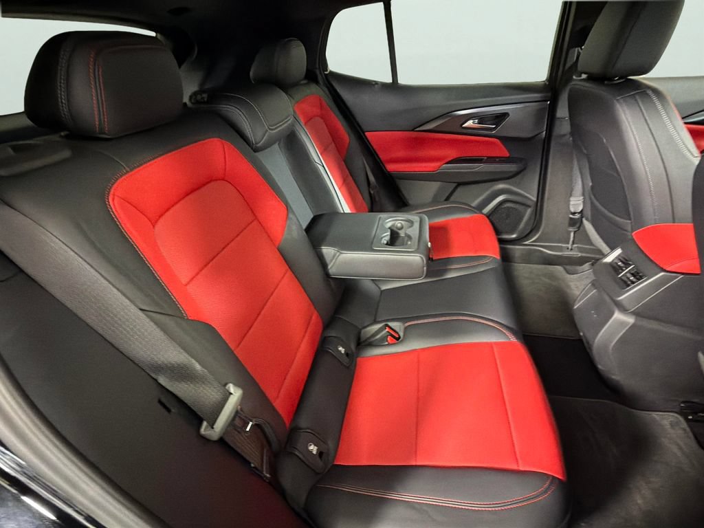 Certified 2025 Chevrolet Equinox EV RS FWD image 31