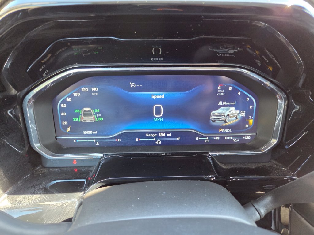 Used 2023 Chevrolet Silverado 1500 LT AWD/4WD image 34