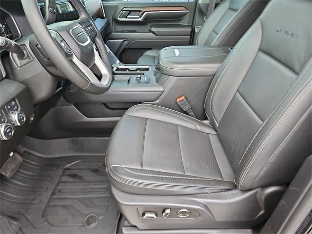 Used 2024 GMC Sierra 2500 Denali w/ Max Trailering Package image 19