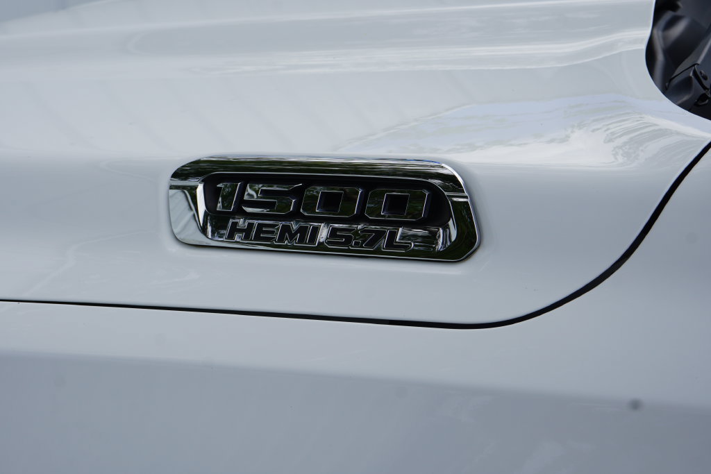 Used 2022 RAM 1500 Big Horn AWD/4WD image 12