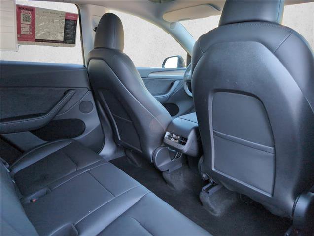 Used 2024 Tesla Model Y Long Range AWD/4WD image 24