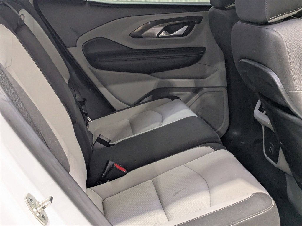 Used 2024 GMC Terrain SLE image 29