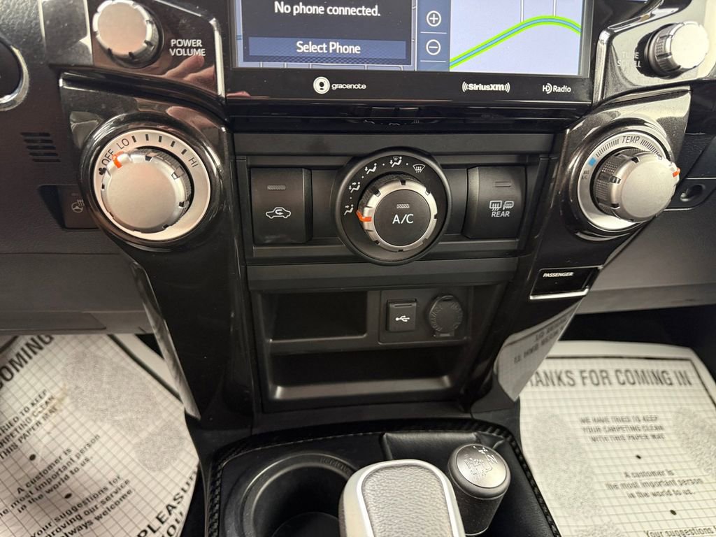 Used 2024 Toyota 4Runner TRD Off-Road Premium image 22