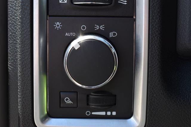 Used 2014 RAM 2500 SLT AWD/4WD image 24