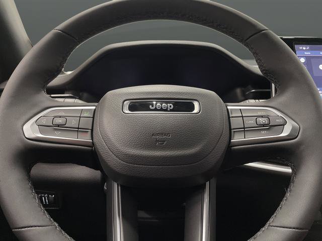 New 2025 Jeep Compass Latitude w/ Sun & Sound Group AWD/4WD image 16