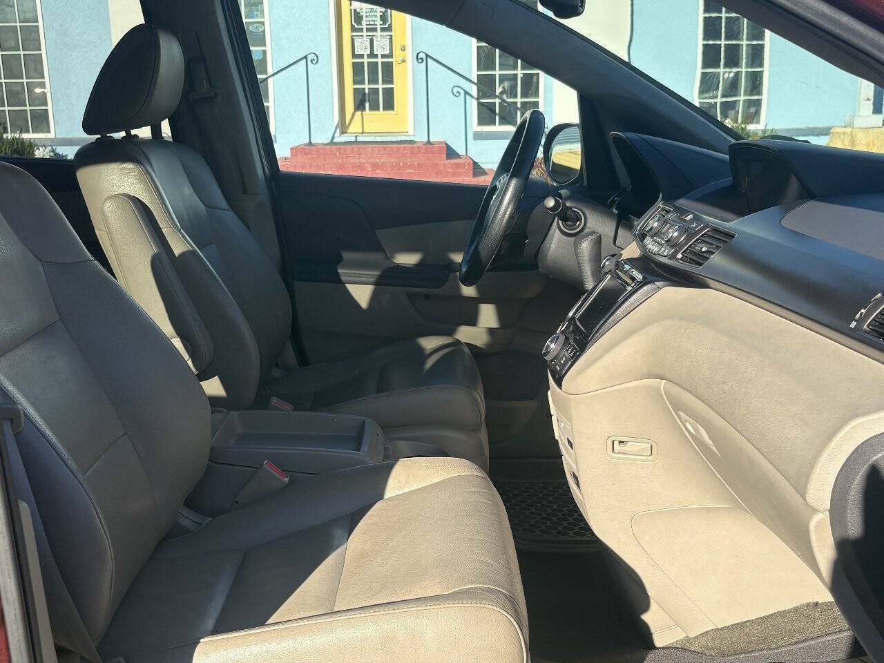Used 2015 Honda Odyssey Touring image 21