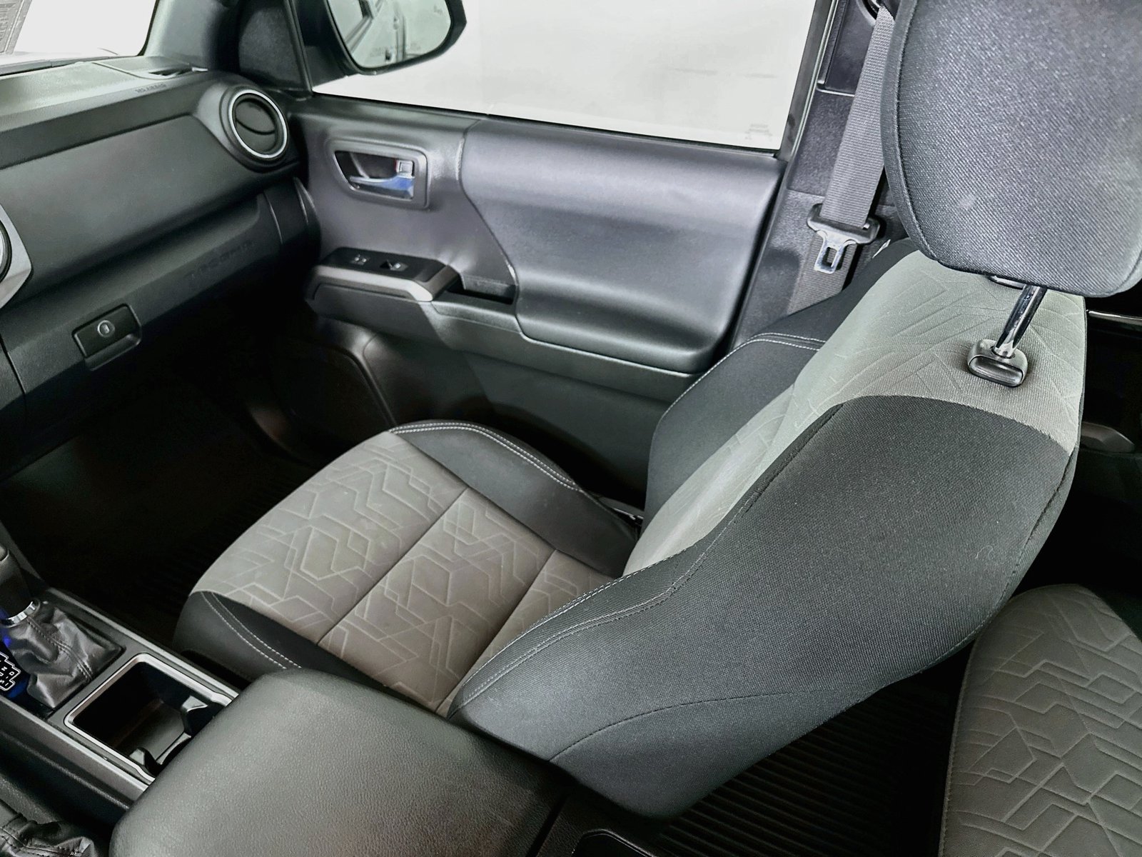 Certified 2022 Toyota Tacoma 4x4 Double Cab image 22