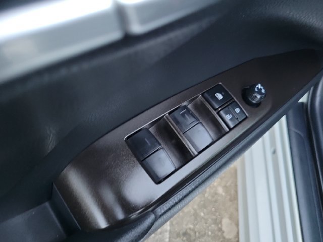 Used 2023 Toyota Camry SE FWD image 13