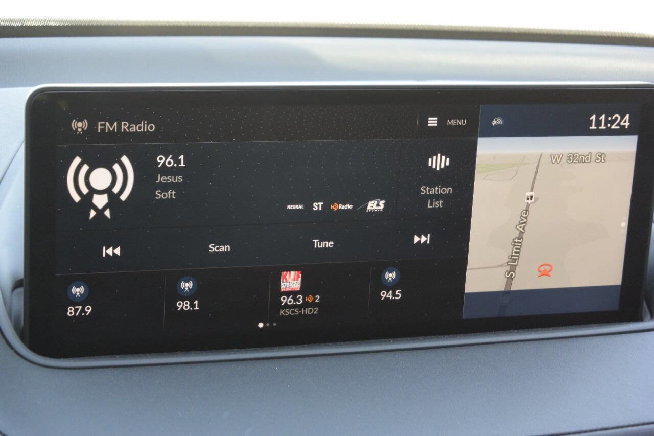 Used 2024 Acura MDX SH-AWD w/ Technology Package image 17