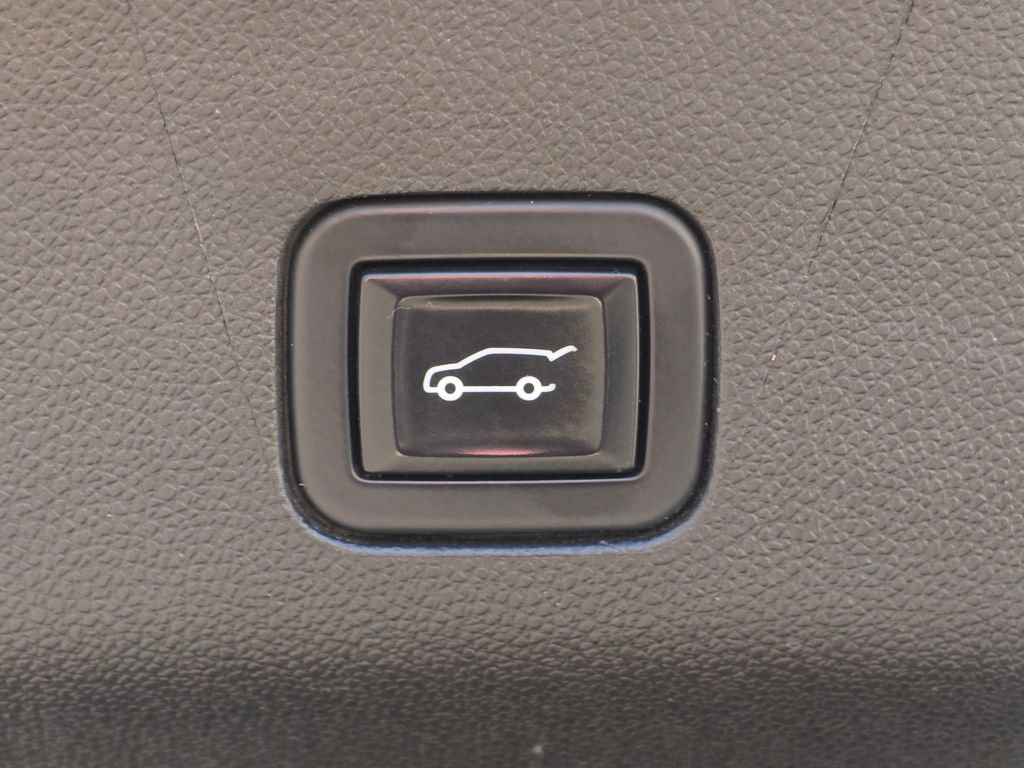 Used 2022 Chevrolet Tahoe LT AWD/4WD image 19