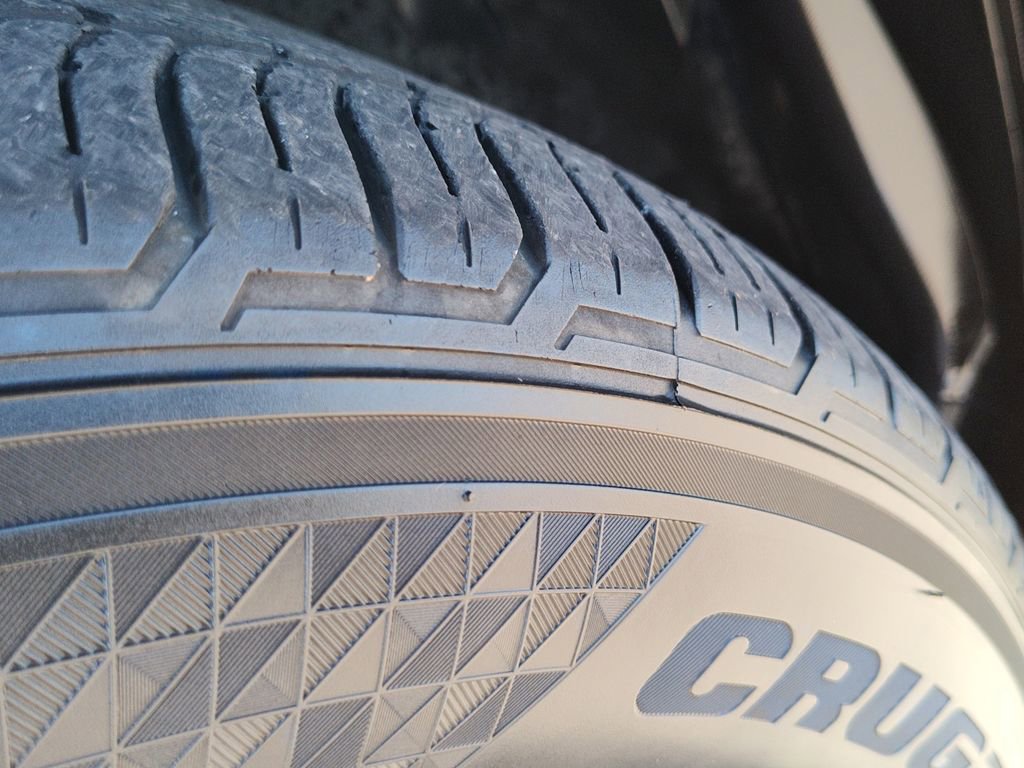 Used 2024 Nissan Pathfinder SL image 16