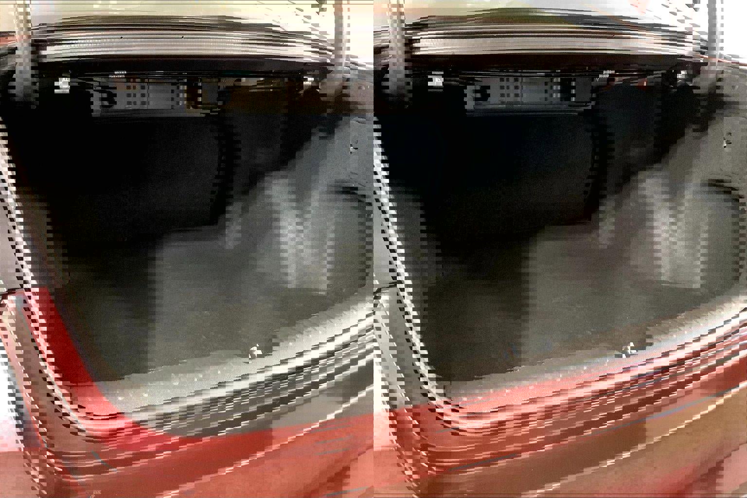 Used 2017 Kia Optima LX image 4