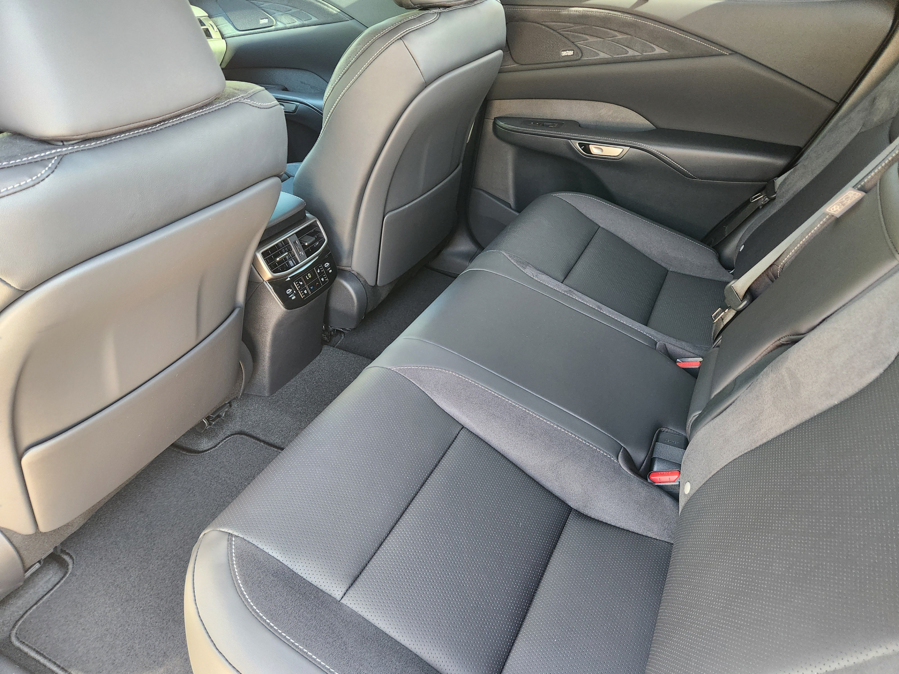 New 2026 Lexus RX 350 FWD image 18