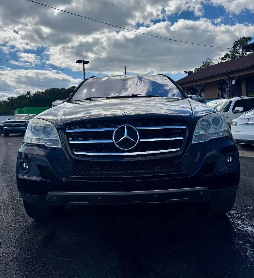 Used 2009 Mercedes-Benz ML 320 BlueTEC 4MATIC image 5